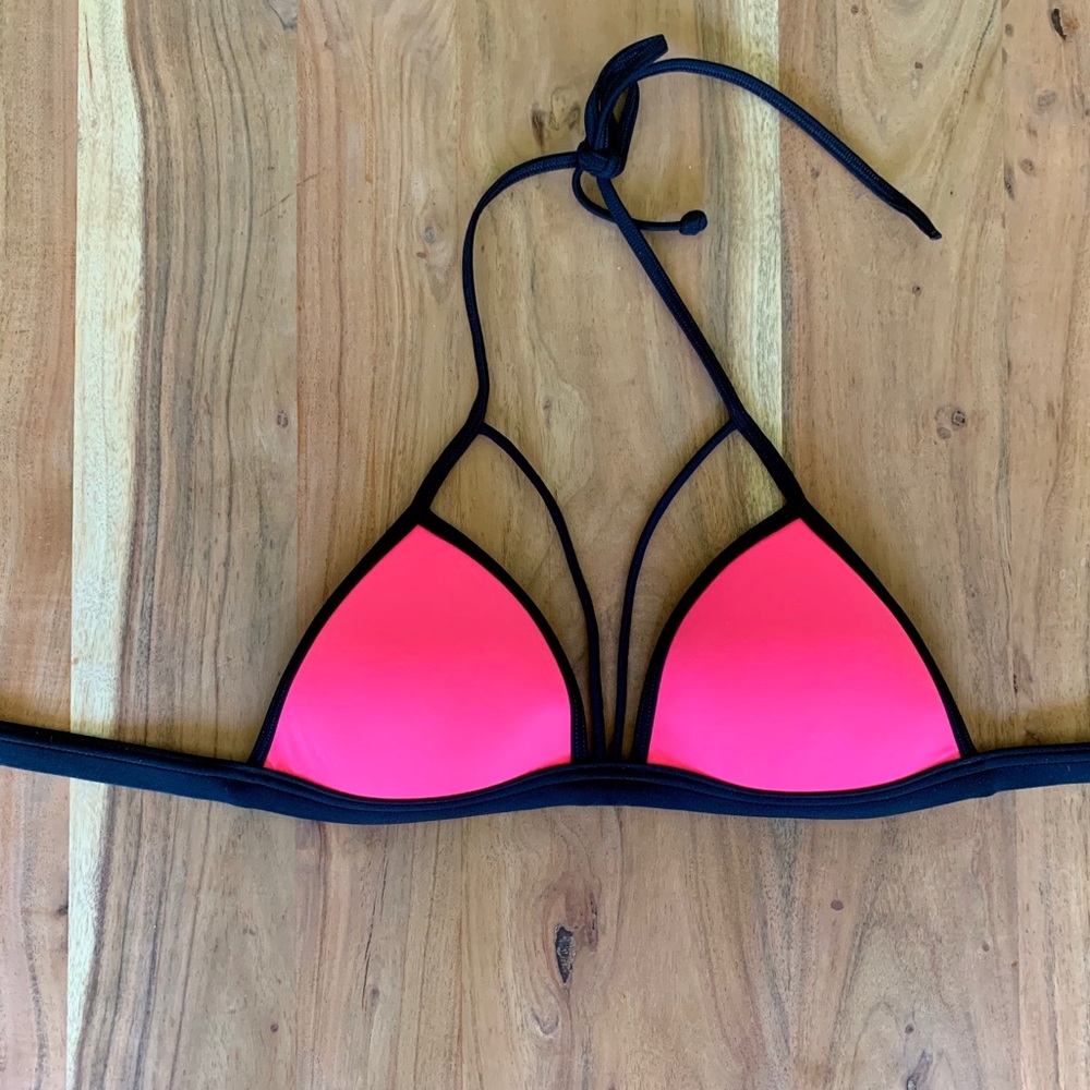 VS PINK bikini top